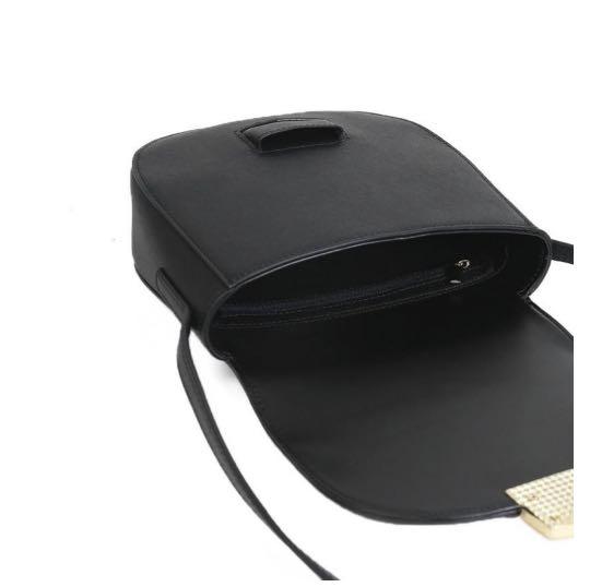 LUXEMONO Asher Saddle Bag (Black), Women's Fashion, Bags & Wallets ...