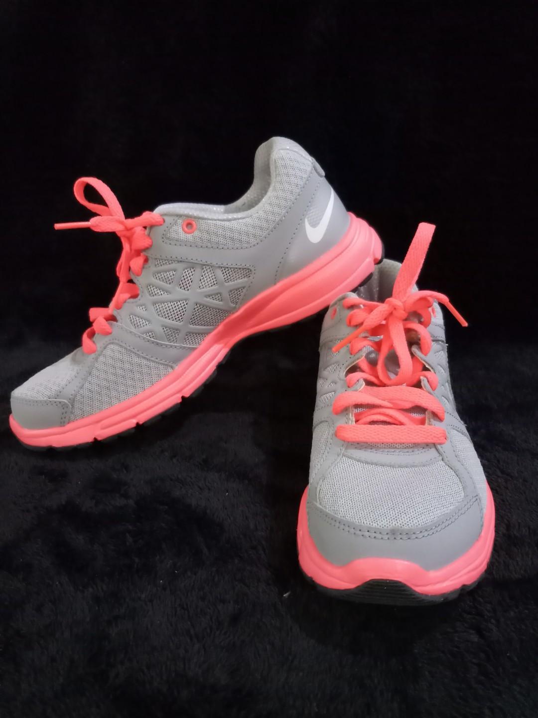 latest nike rubber shoes for ladies