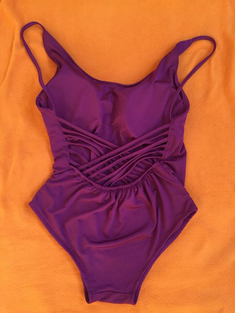 swimsuit one piece (maroon color), Women's Fashion, Swimwear, Bikinis ...