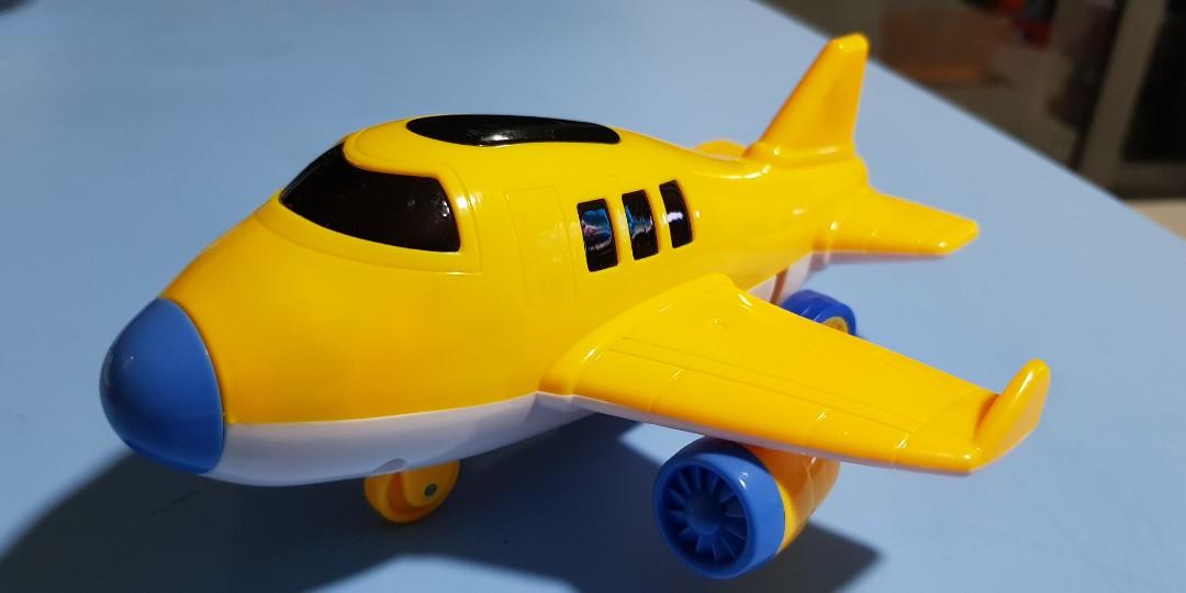 toy aeroplane