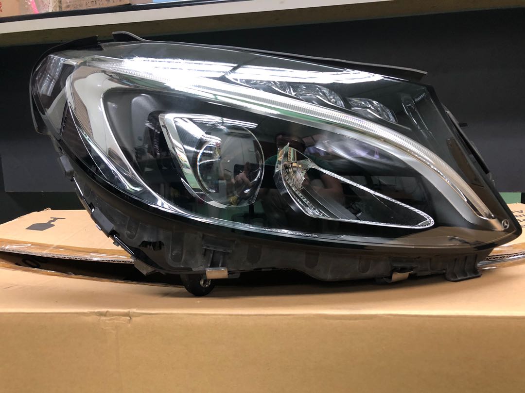 W205 C200 Original Head Lamp right side, Auto Accessories on Carousell