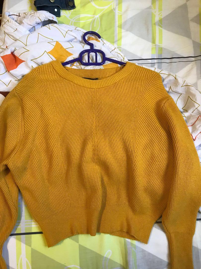zara yellow knit top