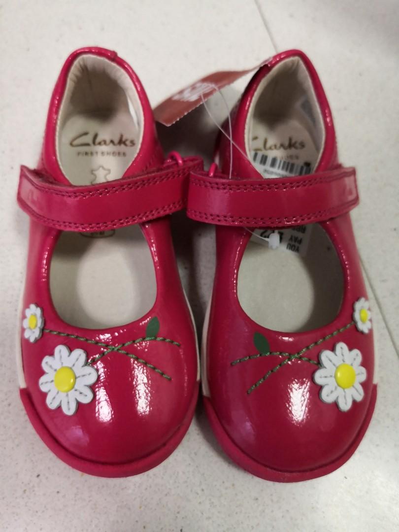 clarks daisy and friends shoes