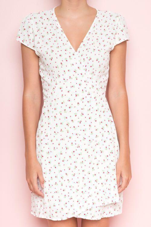 brandy melville pink wrap dress brandy melville pink robbie wrap dress