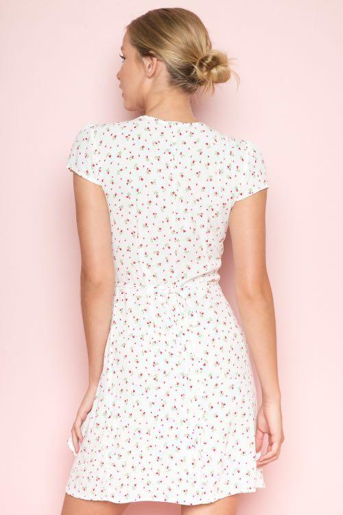 brandy melville white dress with pink flowers Brandy Melville White and Pink Floral Colleen Dress, Women's Fashion, Dresses & Sets, Dresses on Carousell