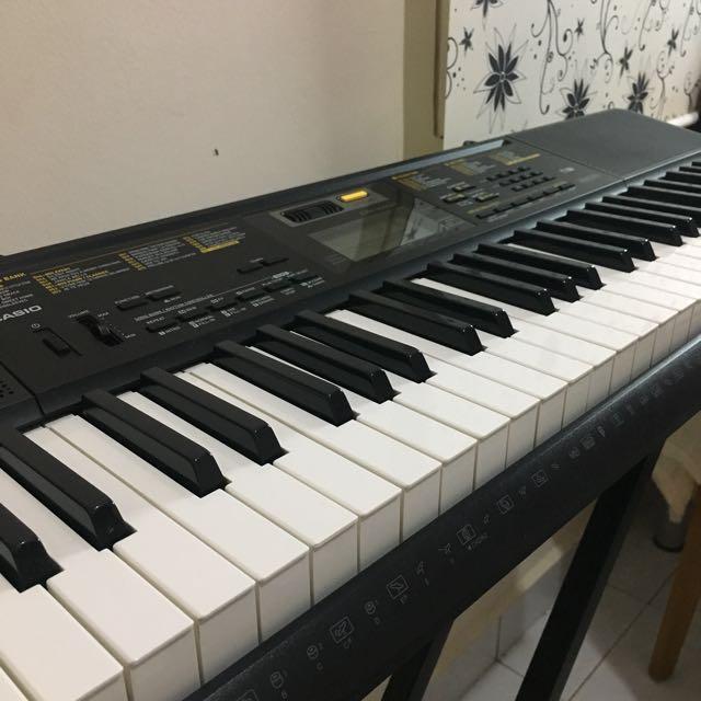 Casio Piano Keyboard 61 full size keys