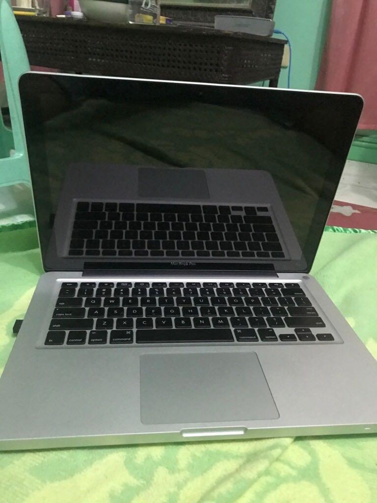 MacBook Pro 2010 (Category: Laptops & Notebooks) located in Manila. Submitted by yogisell (Listing ID 222203546, Image 1). Description: .