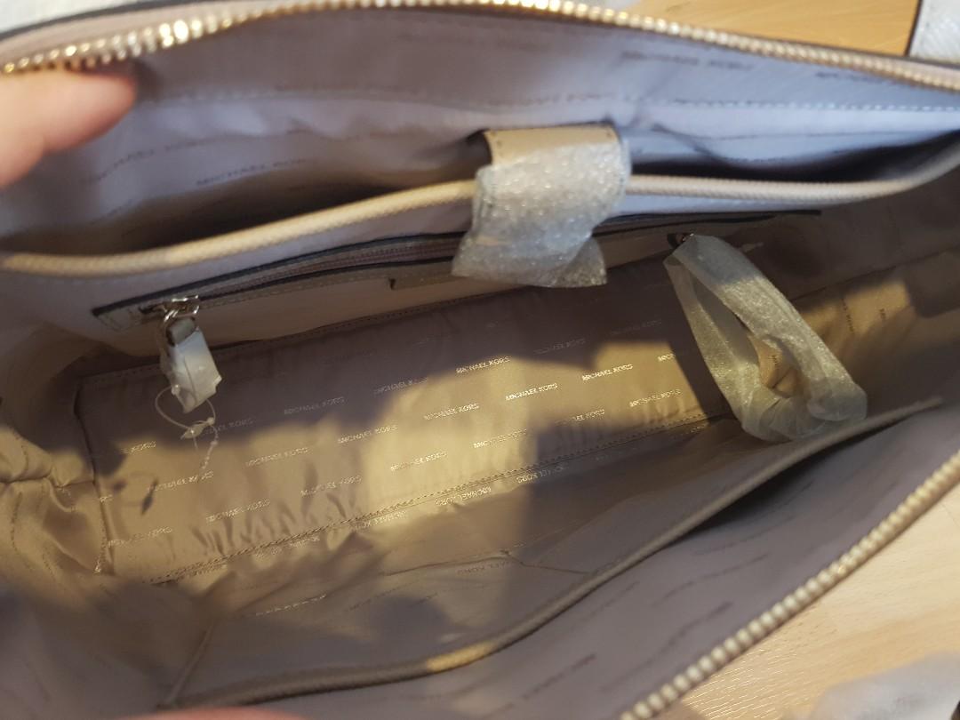 Michael Kors, Bags, Michael Kors Maddie Medium Crossgrain Leather Tote