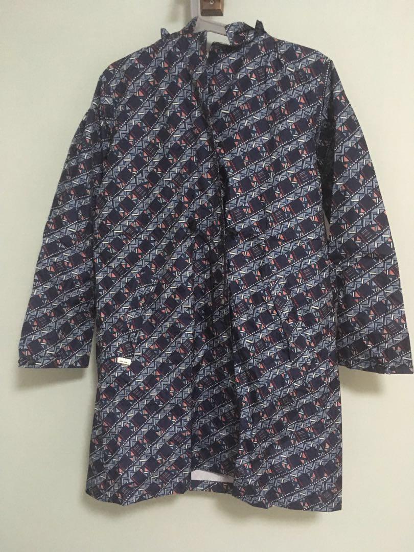 Niko And 雨衣 名牌 服裝 Carousell