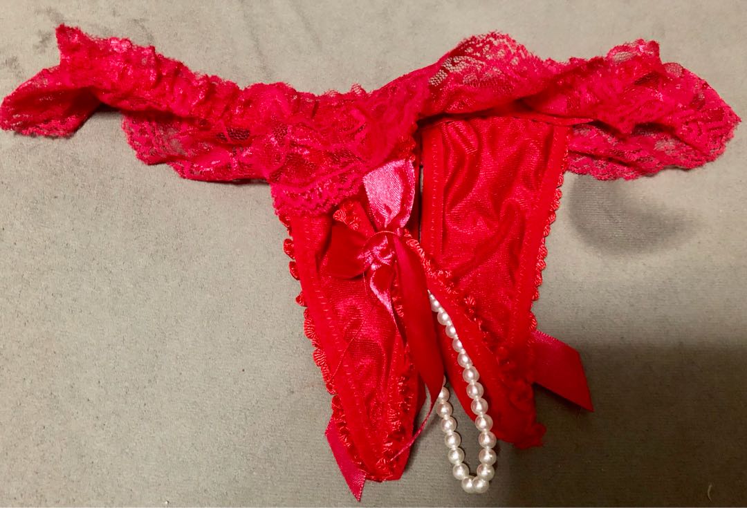 red lingere