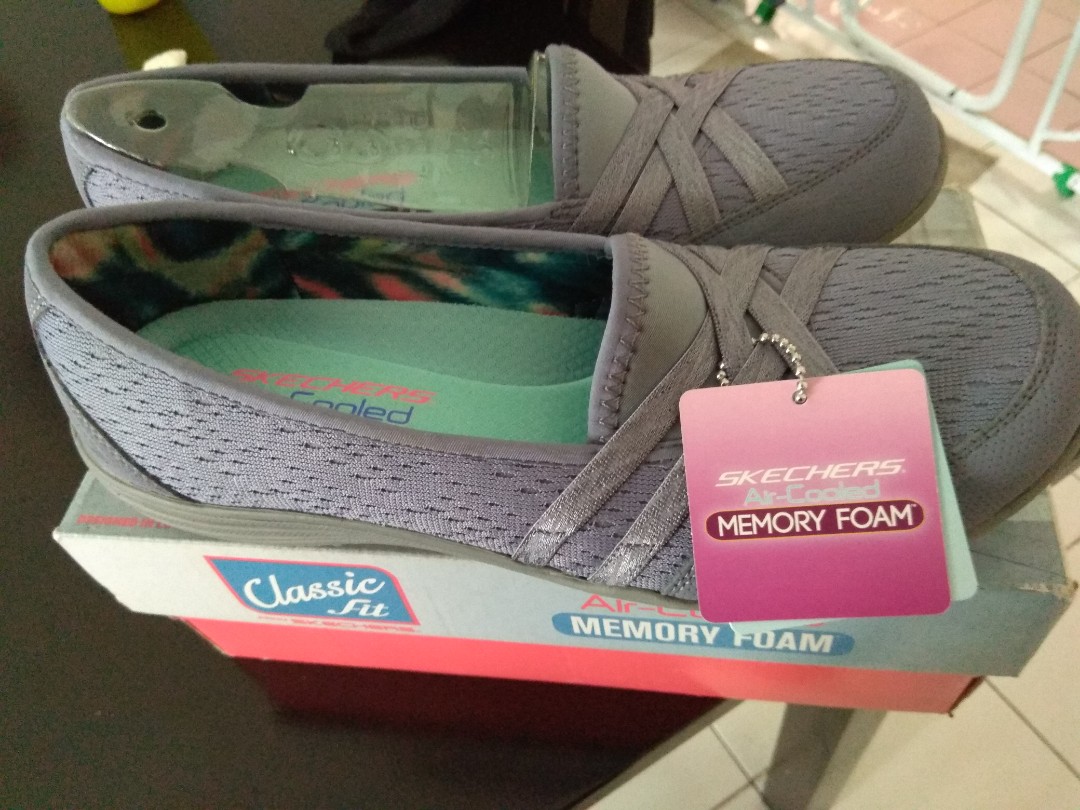 ladies skechers