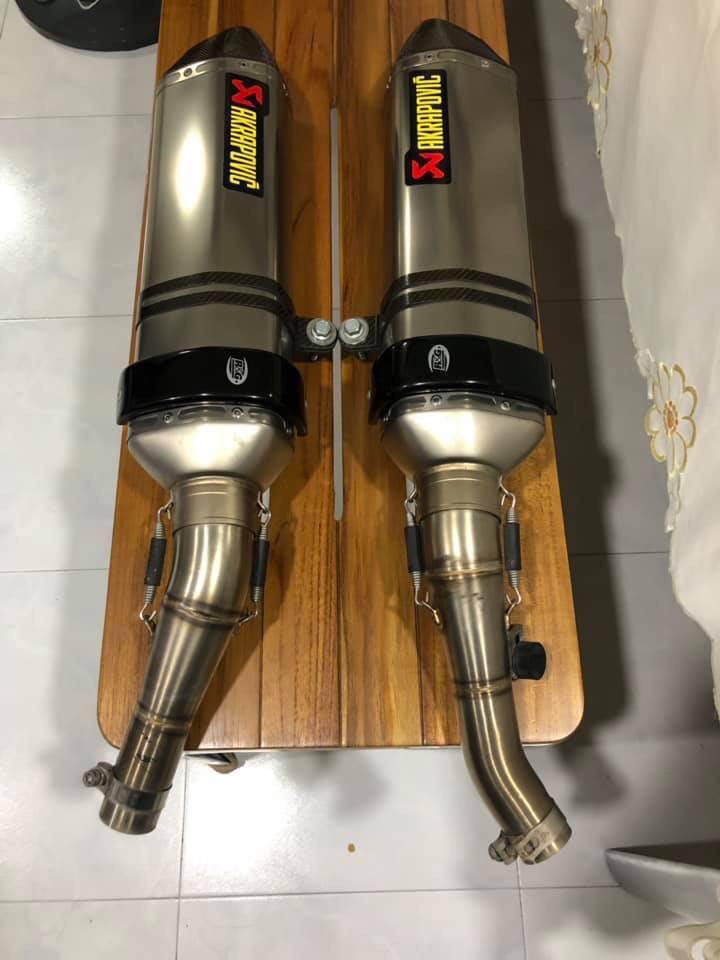 Yamaha fjr 1300 hot sale akrapovic