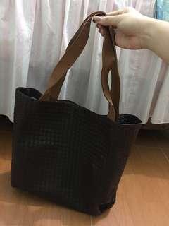 Tas zigzag kulit