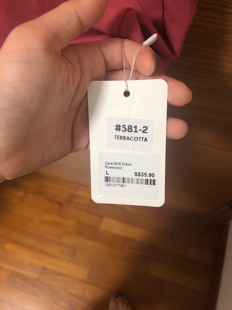 Fayth (Category: Sleeveless) located in Singapore. Submitted by heyla123 (Listing ID 222015190, Image 3). Description: Fayth dara shift dress. Bought at 35.90 Brand new with tag Bought the wrong size. Free normal mail .