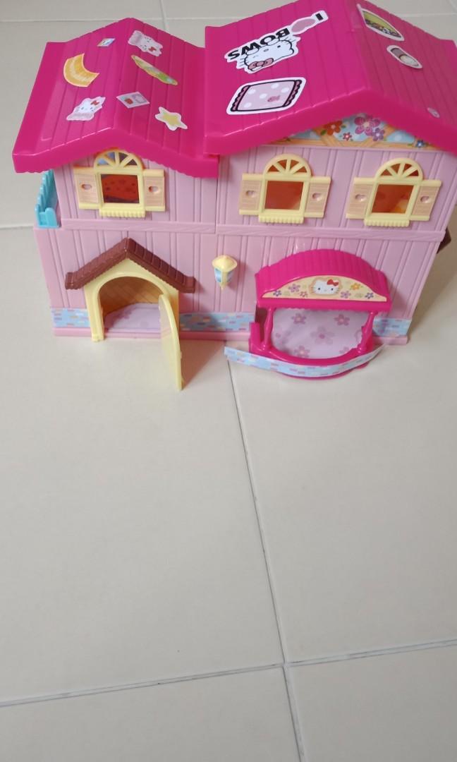hello kitty play house
