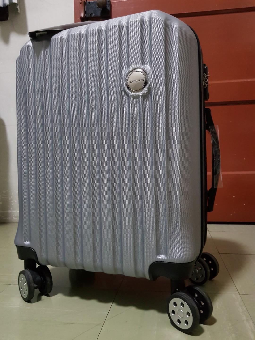new yorker luggage 20