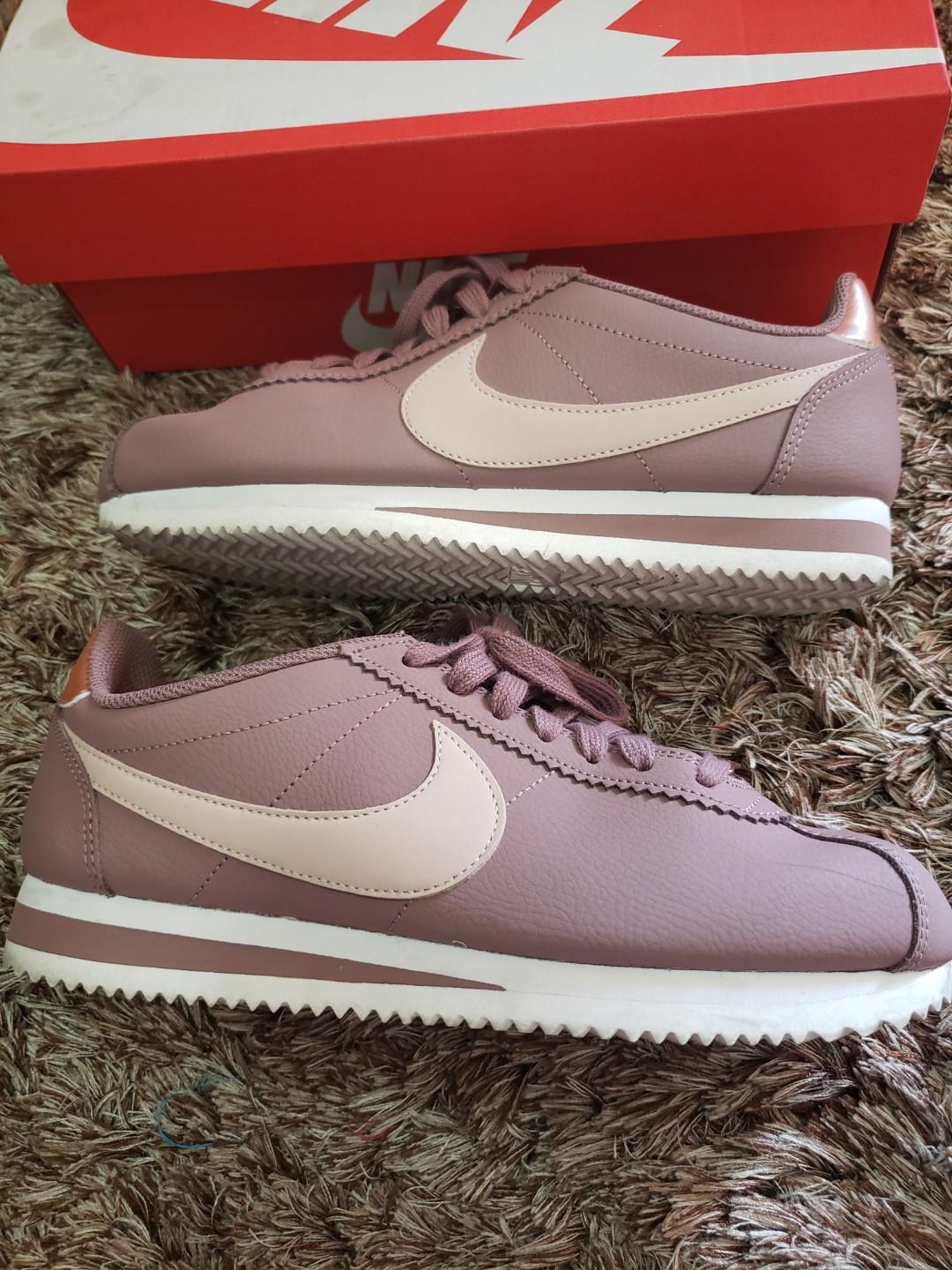 Caballo la nieve cantidad Authentic Nike Cortez Rosegold, Women's Fashion, Footwear, Sneakers on  Carousell
