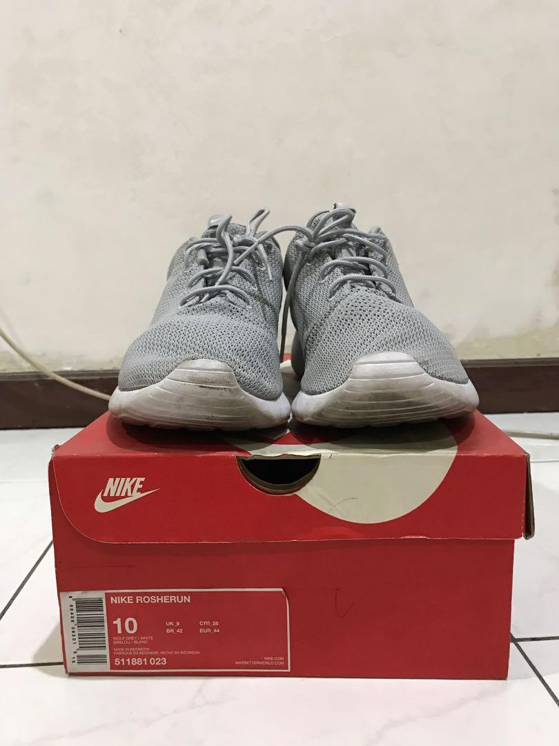harga nike roshe run sport station