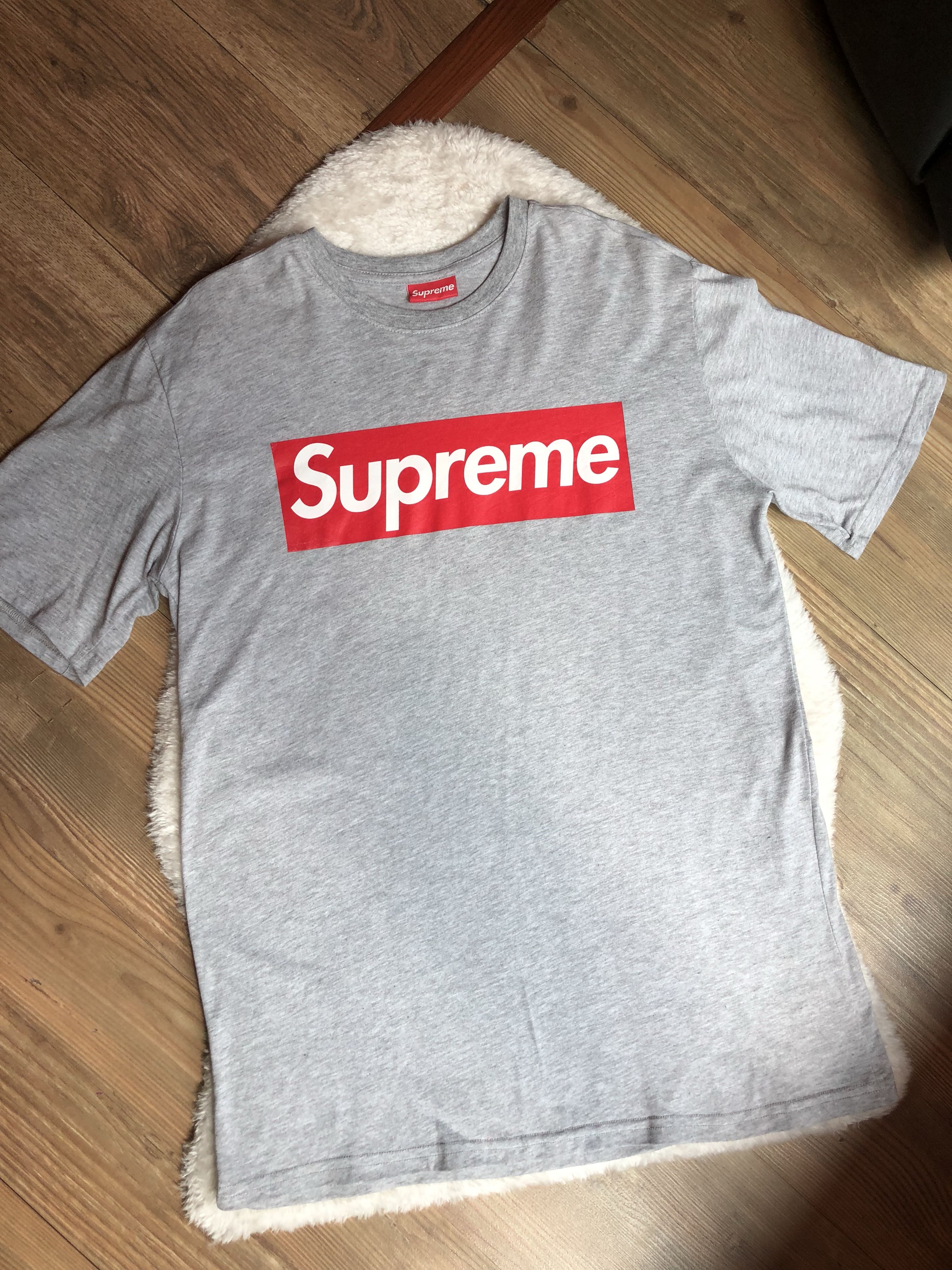 supreme shirt original