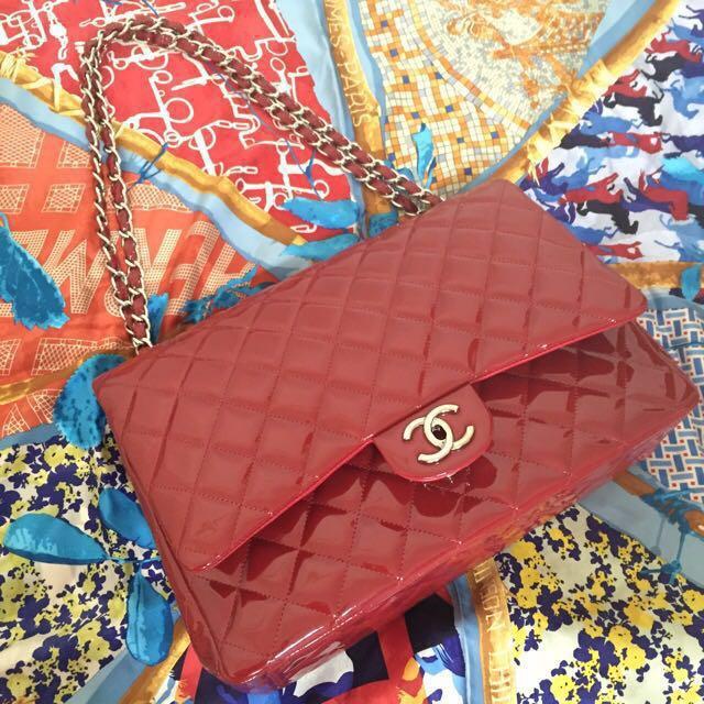 *Price Reduced* Chanel Maxi Classic Double Flap