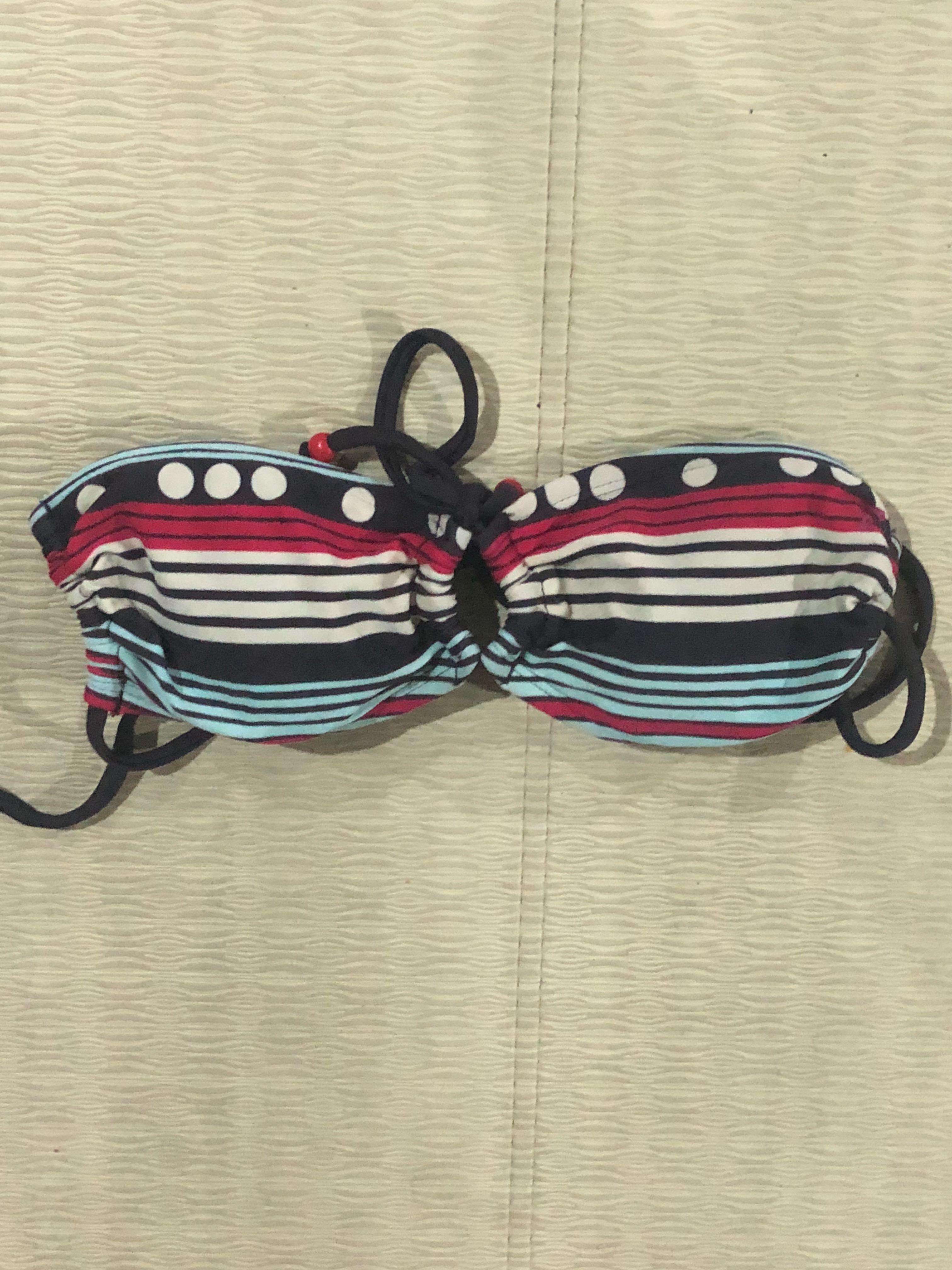 Ripcurl Bikini Top (Category: Bikinis & Swimsuits) located in Quezon City. Submitted by nbana (Listing ID 222260518, Image 1). Description: Ripcurl Bikini Top bought for PhP 3,500. .