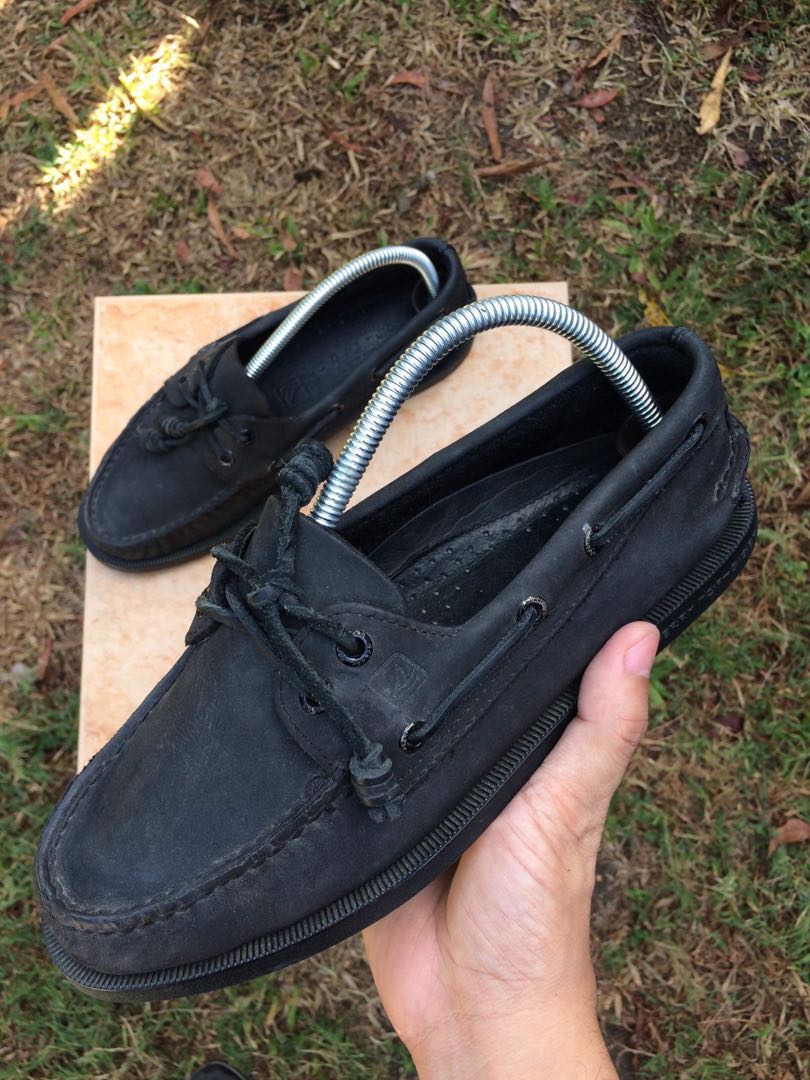 Sperry triple black cheap