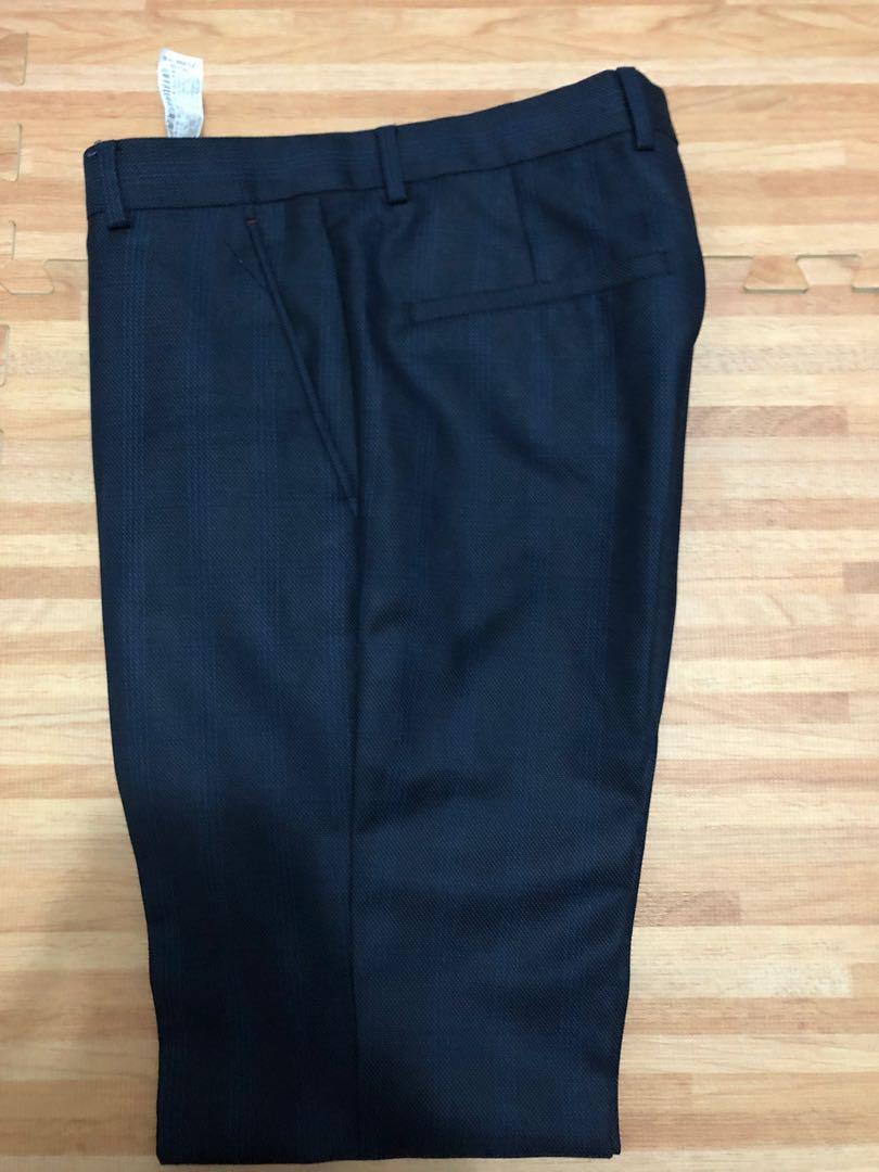Zara Navy Checked Trouser (Category: Trousers) located in Makati City. Submitted by davedeesdee (Listing ID 219849012, Image 1). Description: 10/10 condition Bgc or Makati meetup 09998836158.