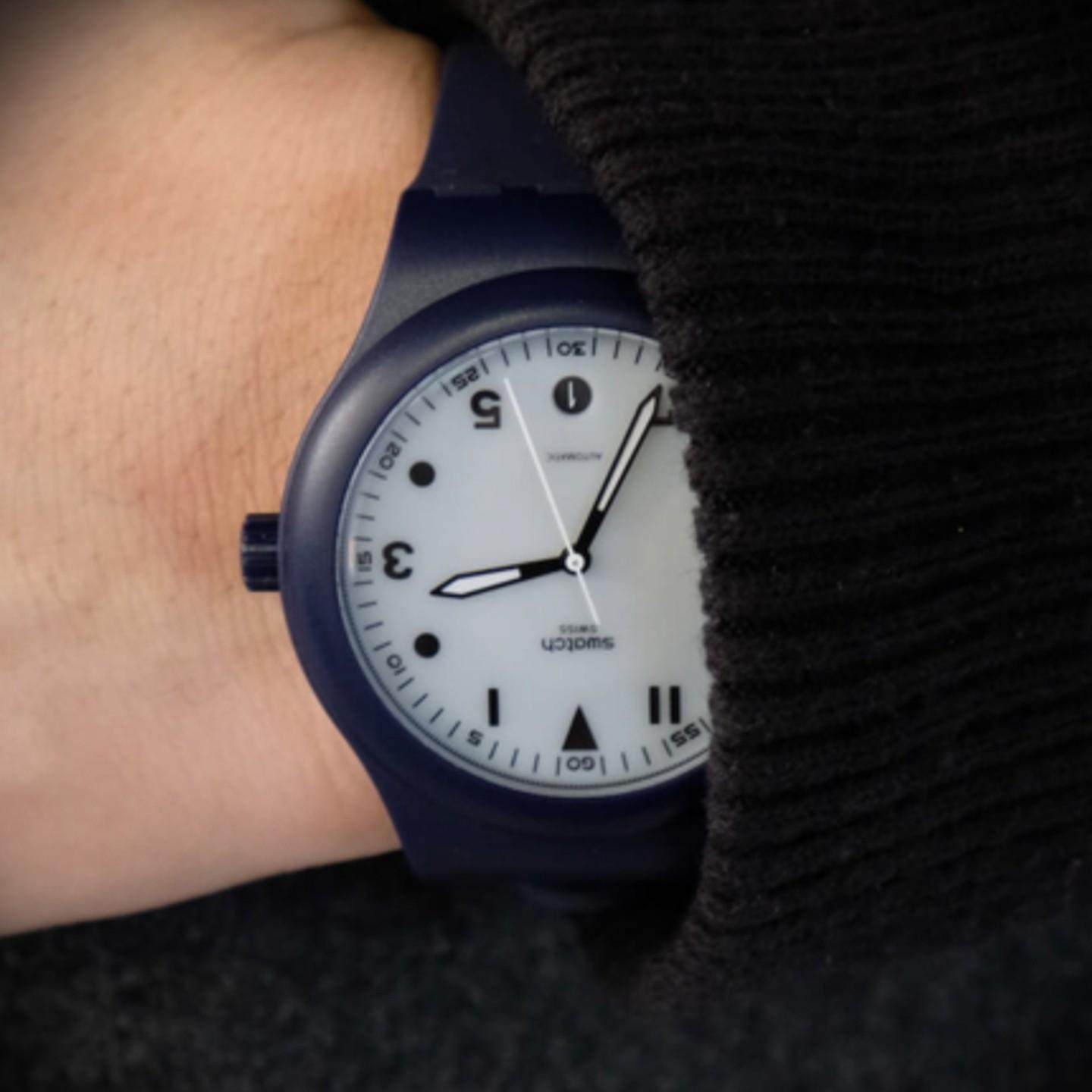 hodinkee swatch sistem51 blue