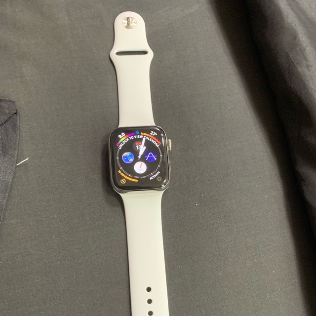 apple watch white 4