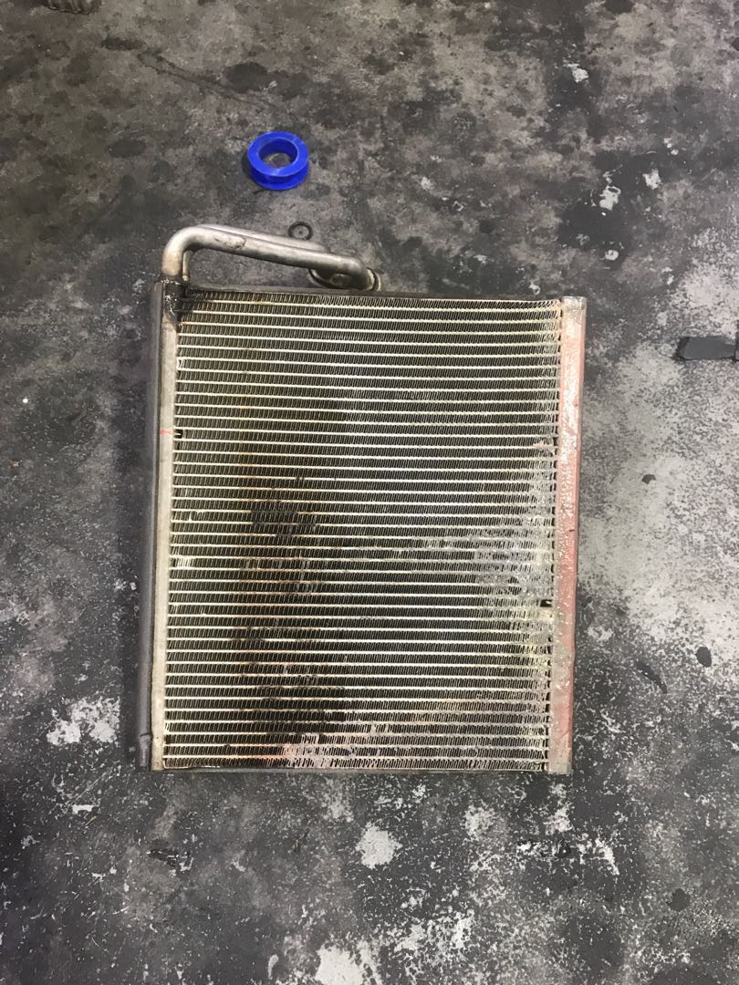 Car air con service Kia Cerato forte replace air con cooling coil, Car