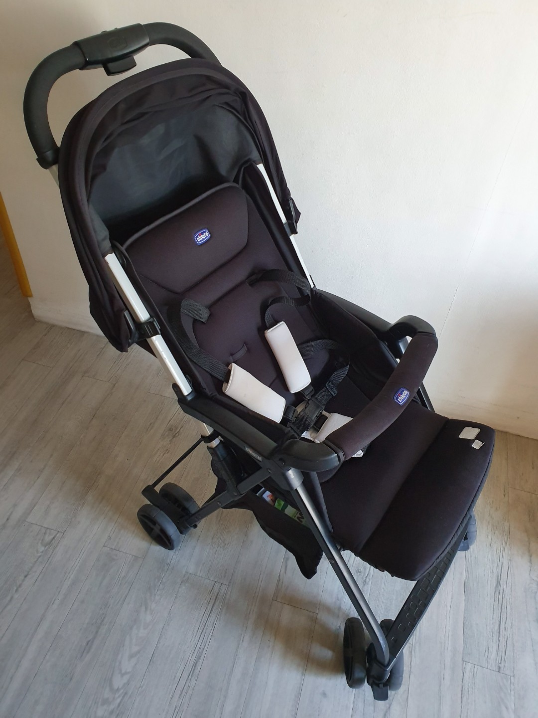 chicco ohlala lightweight stroller