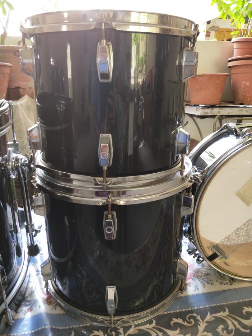Drum set, Hobbies & Toys, Music & Media, Musical Instruments on Carousell