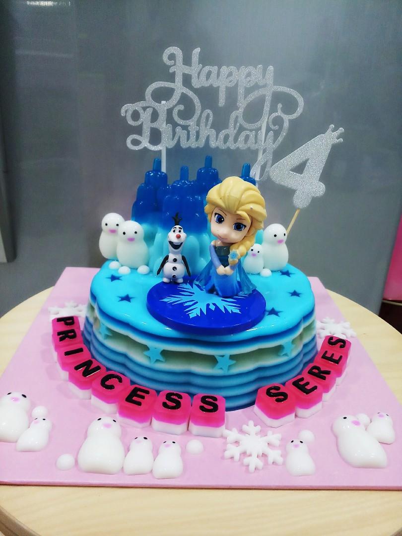 7 Inch Elsa Frozen Jelly Cake Food Drinks Baked Goods On Carousell