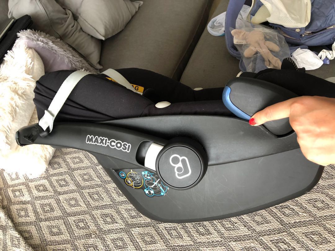 Maxi Cosi Pebble Infant Car Seat With Free Accessories Cooling Summer Cover Newborn Insert Comforter Toy Until 18 Months Carrier