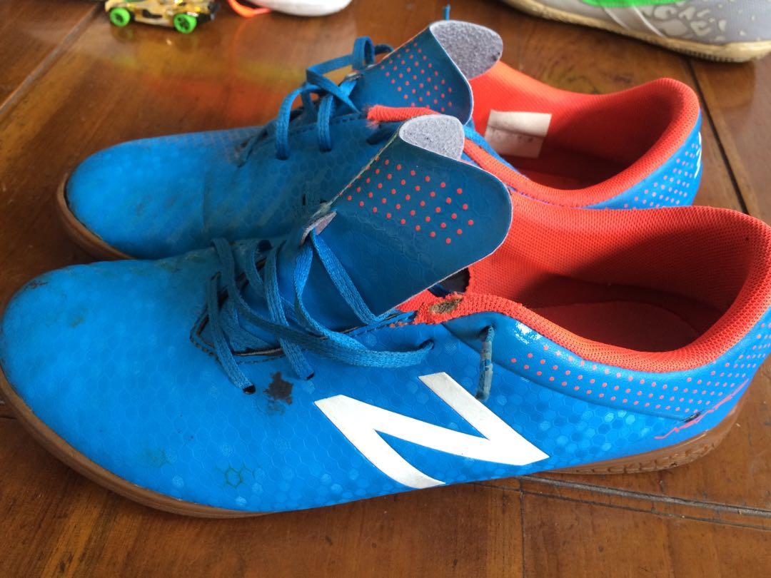 new balance visaro futsal