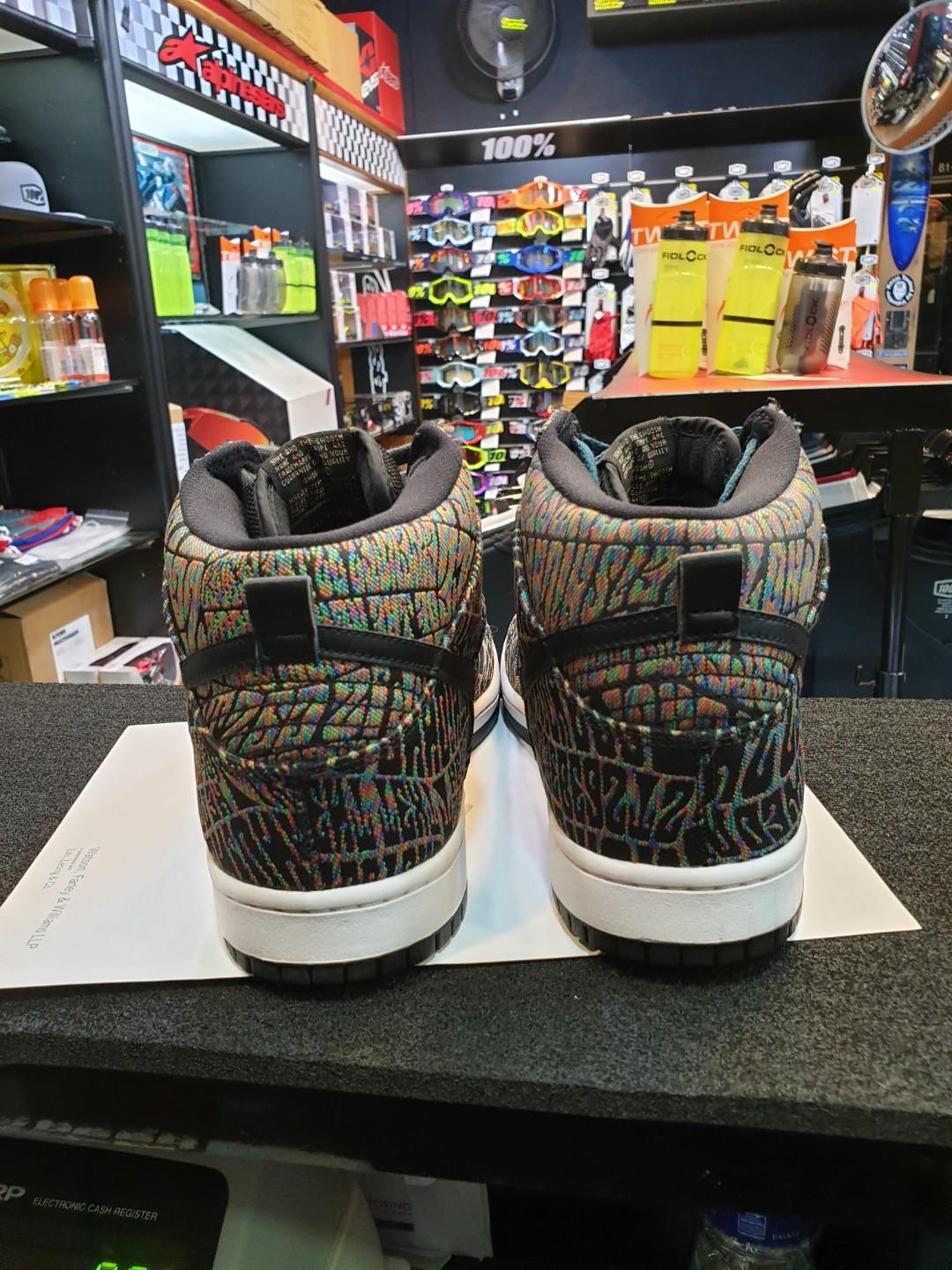 nike sb tripper