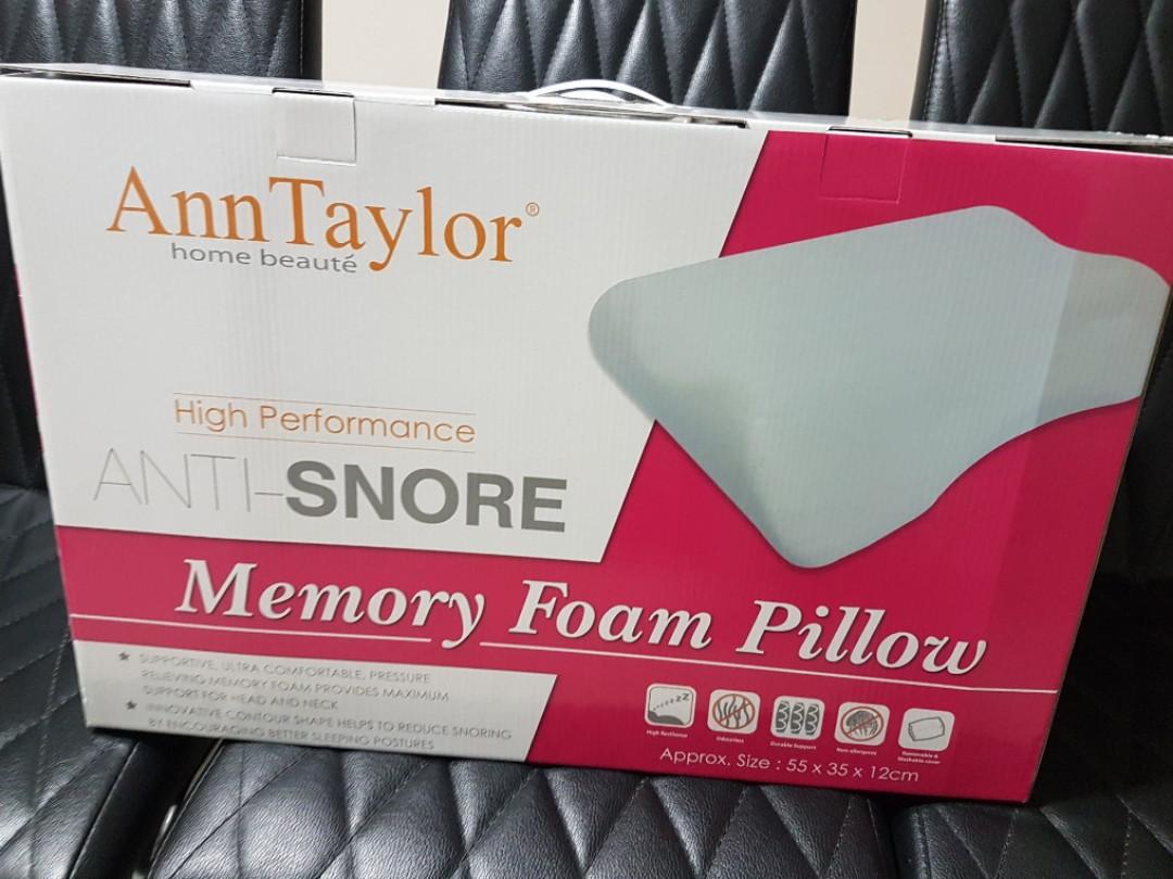Ann taylor ice top memory pillow