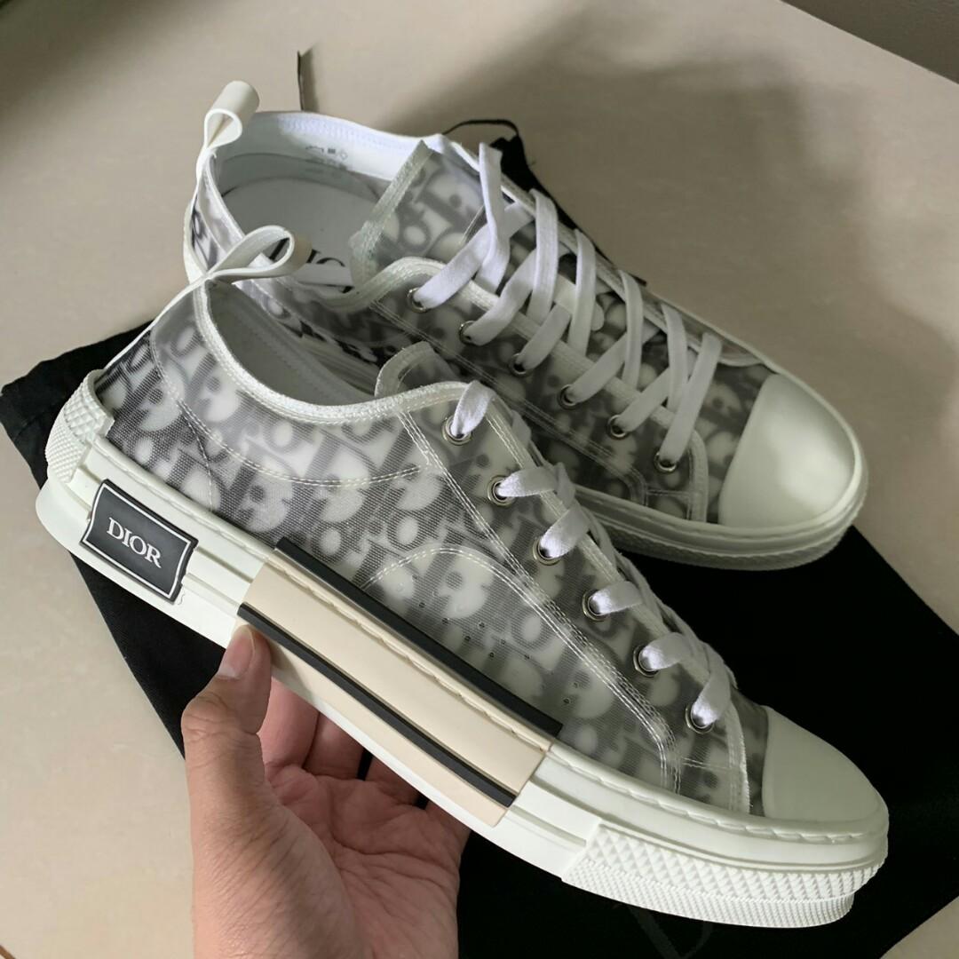 Harga on sale sneakers dior
