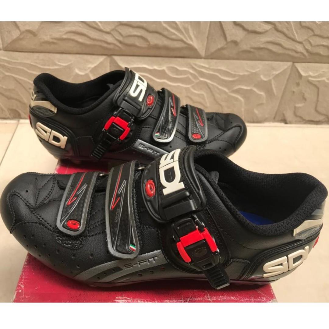 Sepatu Sepeda Carpe Mtb Sidi Dominator 5 Fit Black Olah Raga Perlengkapan Olahraga Lainnya Di Carousell