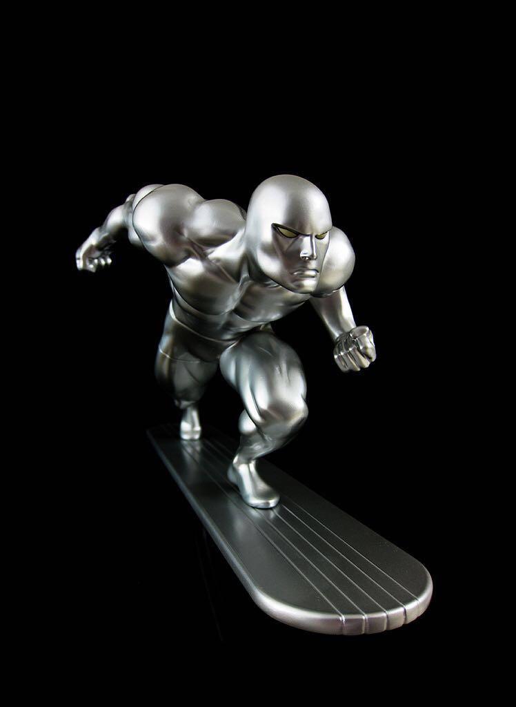Statue Marvel Surfer D'argent Bowen Sauvagny 03430 Jeux - Jouets