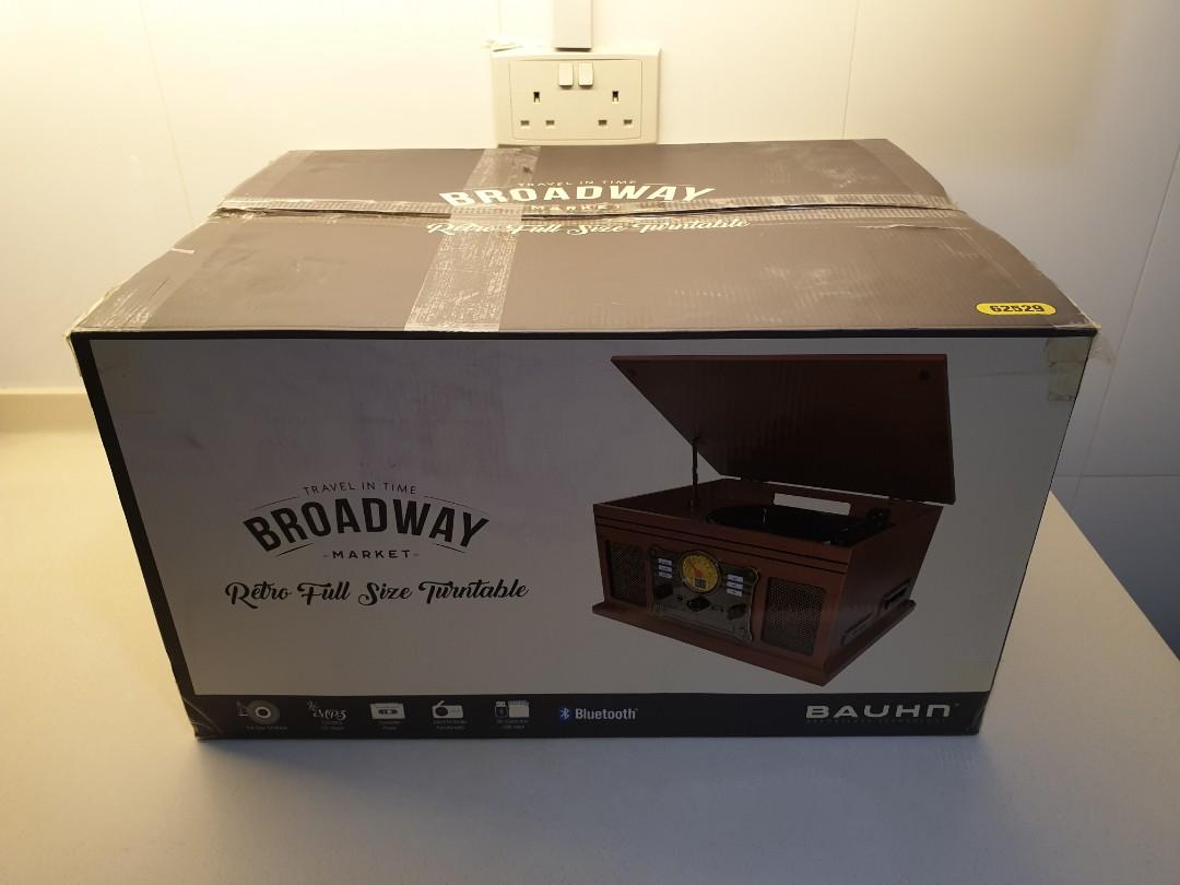 Bauhn Travel in Time Broadway Market > Retro Full Size Turntable (with