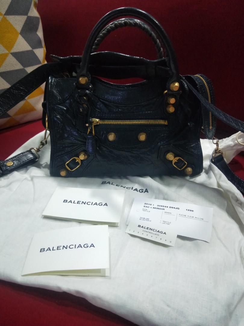 balenciaga aj