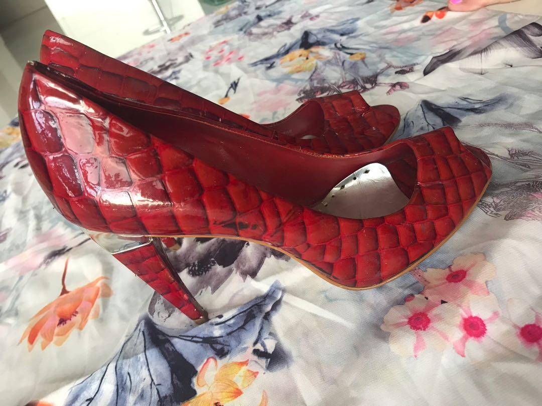 bcbg red heels