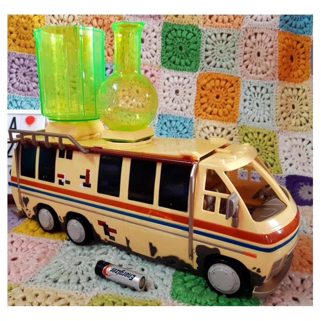 Ben 10 Alien Lab Van, Hobbies & Toys, Collectibles & Memorabilia