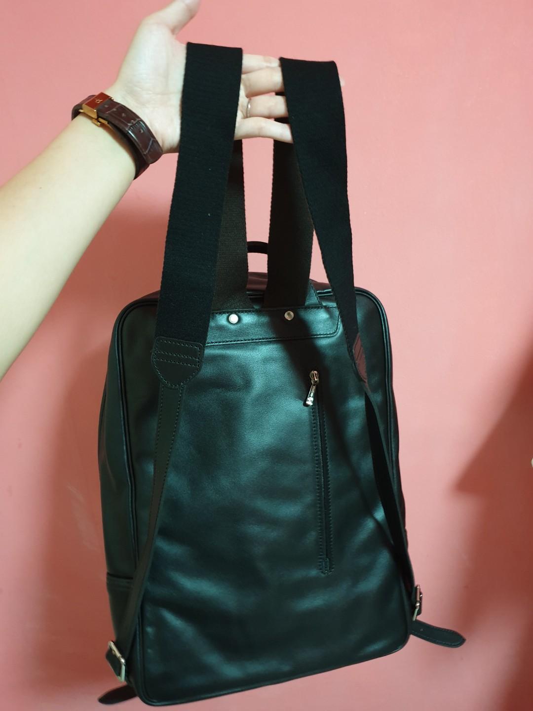 BN Longchamp Baxi Cuir Black Leather Backpack Men s Fashion Bags Backpacks on Carousell