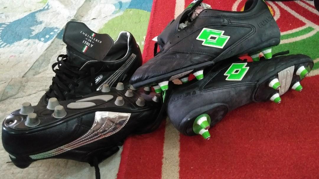 Combo size 8 soccer boots