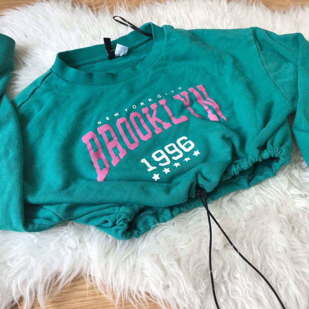 H&m 1996 crop top discount