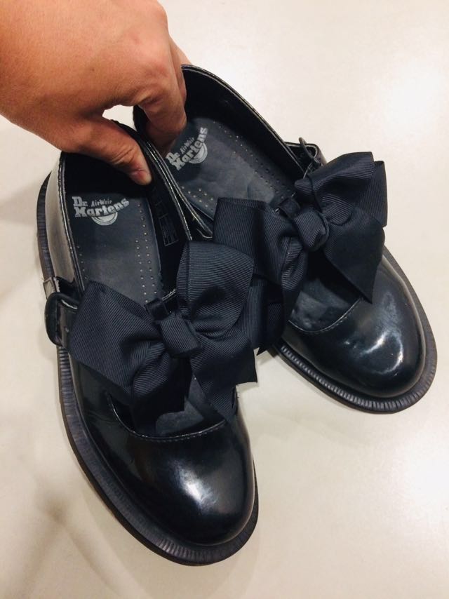 dr martens mariel