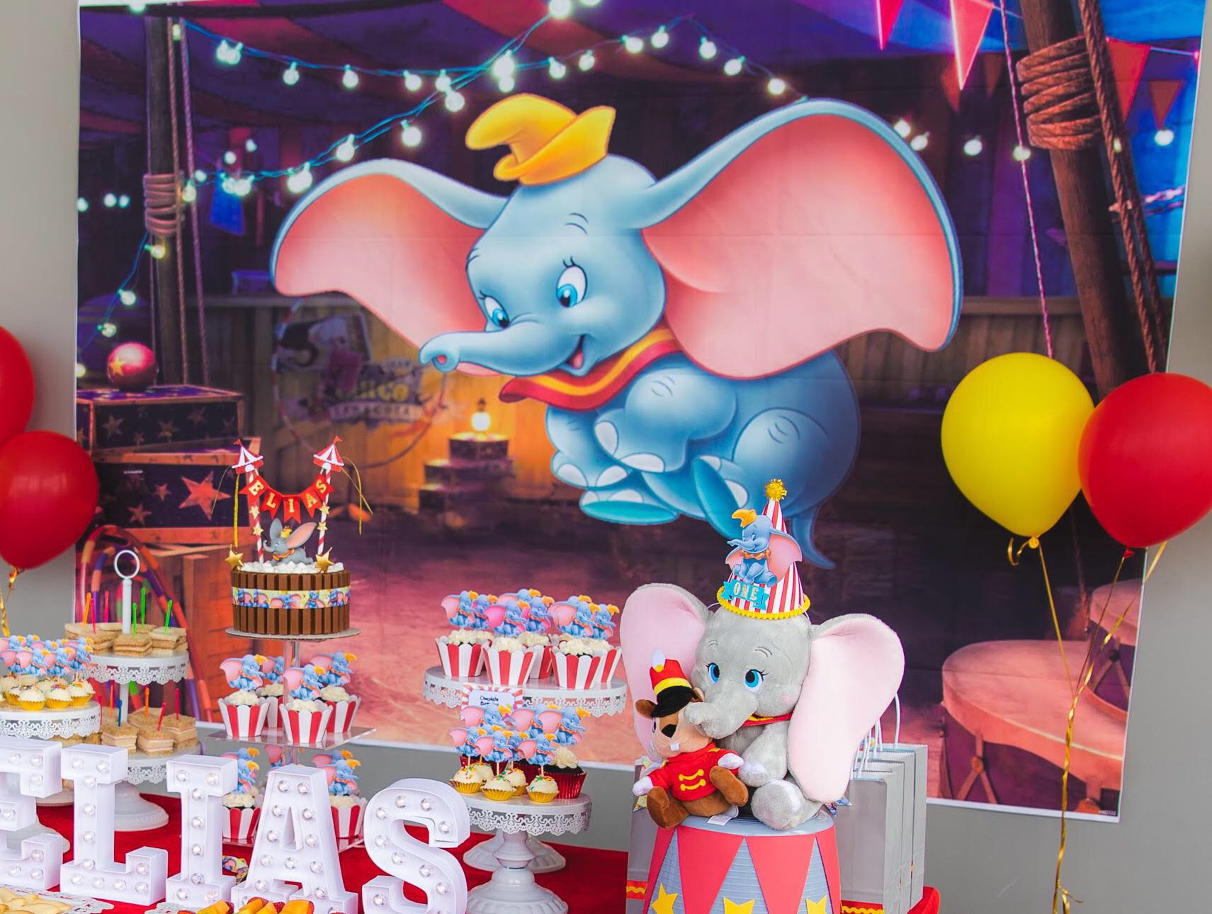 Dumbo 1st Party Supplies | 1 | First | One Year Old | Elephant | Circus |  Decorations | Banner | Backdrop | Balloons | Birthday | Set | Decor: Buy  Online at Best Price in UAE - Amazon.ae