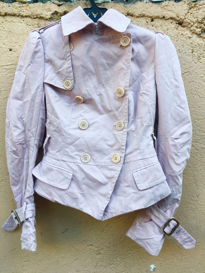 LIGHT PINK BCBG JACKET (Category: Coats, Jackets and Outerwear) located in Cebu City. Submitted by mariakc (Listing ID 222623407, Image 1). Description: .